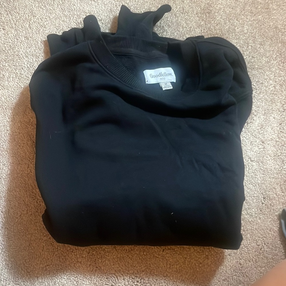 crewneck